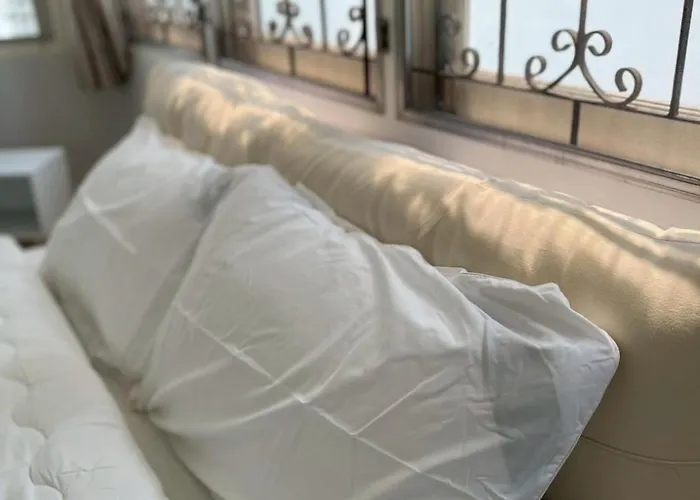 Hotel Near Airport 2nd For 2,8k & 3rd For 1,8k & 4th Only 300b Inbox! Bangkok