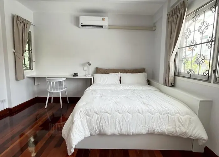 Hotel Near Airport 2nd For 2,8k & 3rd For 1,8k & 4th Only 300b Inbox!