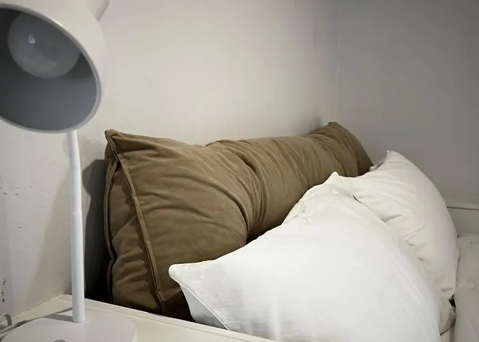Near Airport 2nd For 2,8k & 3rd For 1,8k & 4th Only 300b Inbox! 4* Bangkok